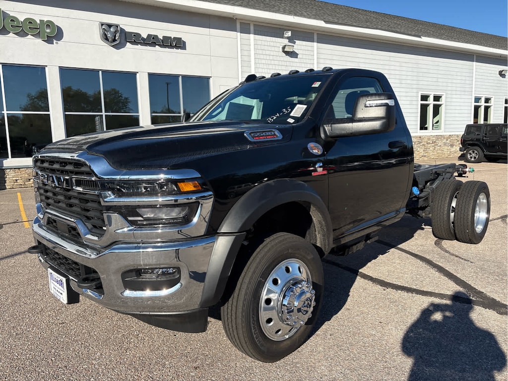 New 2025 Ram 5500 Chassis Cab 5500 TRADESMAN CHASSIS REGULAR CAB 4X4 60' CA Pickup