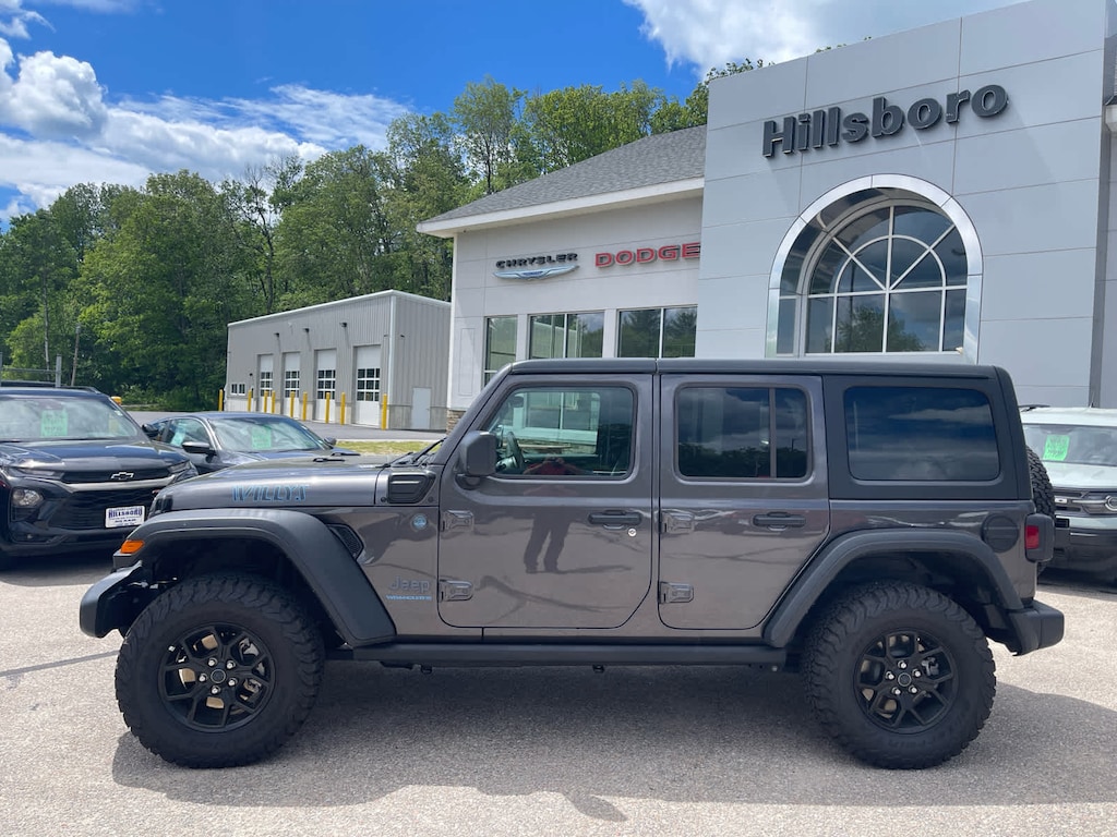Used 2025 Jeep Wrangler 4xe Sport SUV