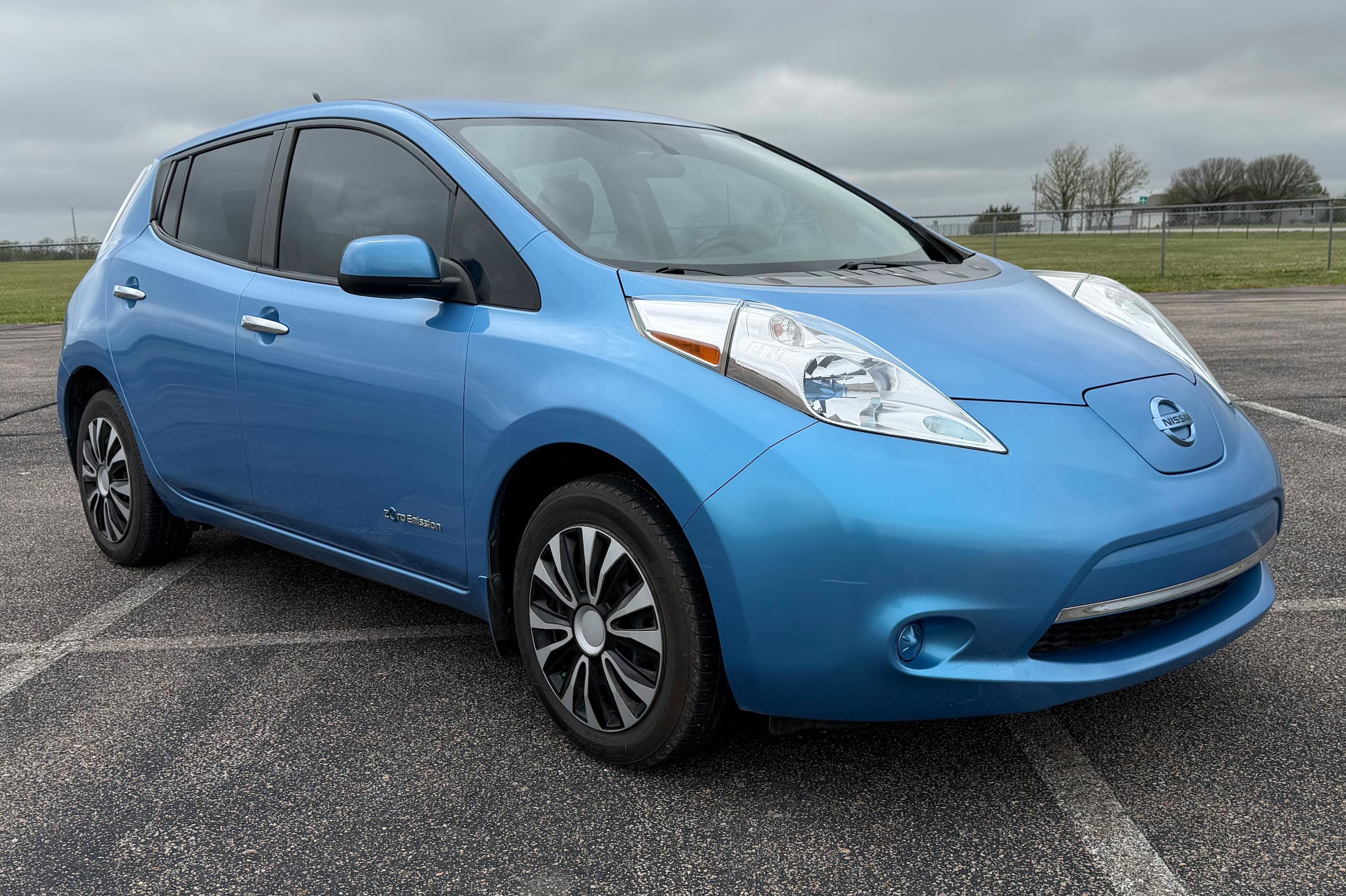 2014 Nissan Leaf S's photo