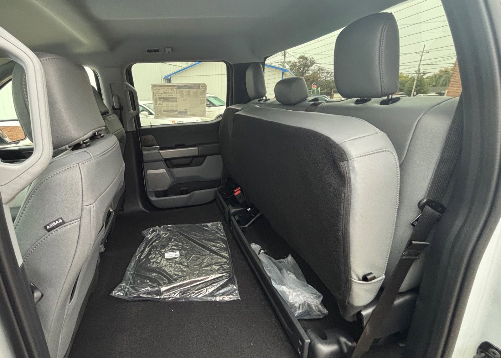 2025 Ford F-150 Lightning Flash - Photo 39