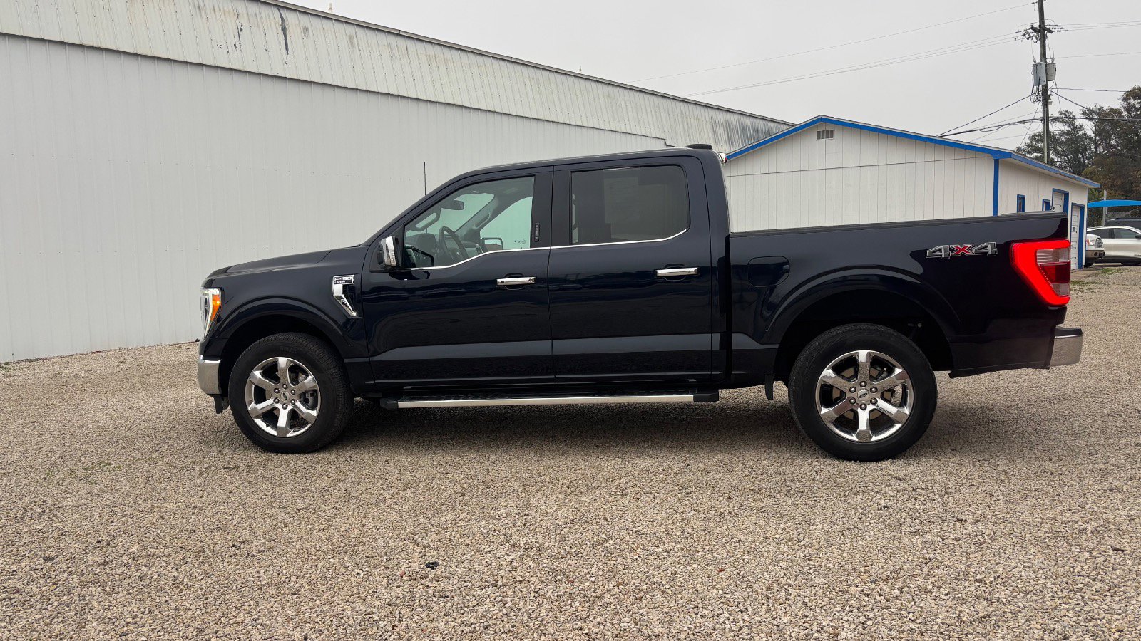 2022 Ford F-150 Lariat - Photo 11