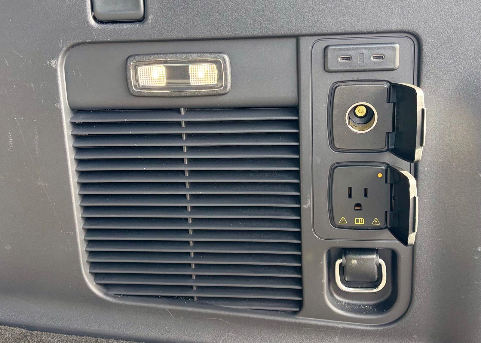 2025 Ford Expedition Platinum - Photo 10