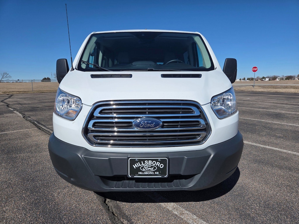 2018 Ford Transit photo 2