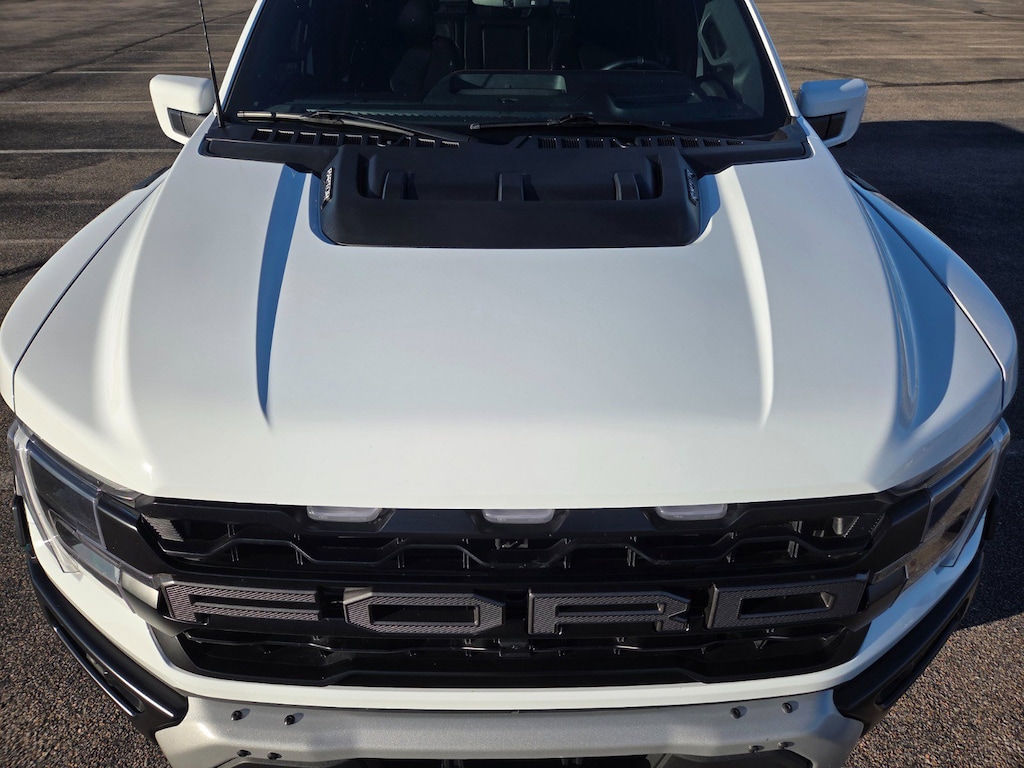 2024 Ford F-150 Raptor photo 3