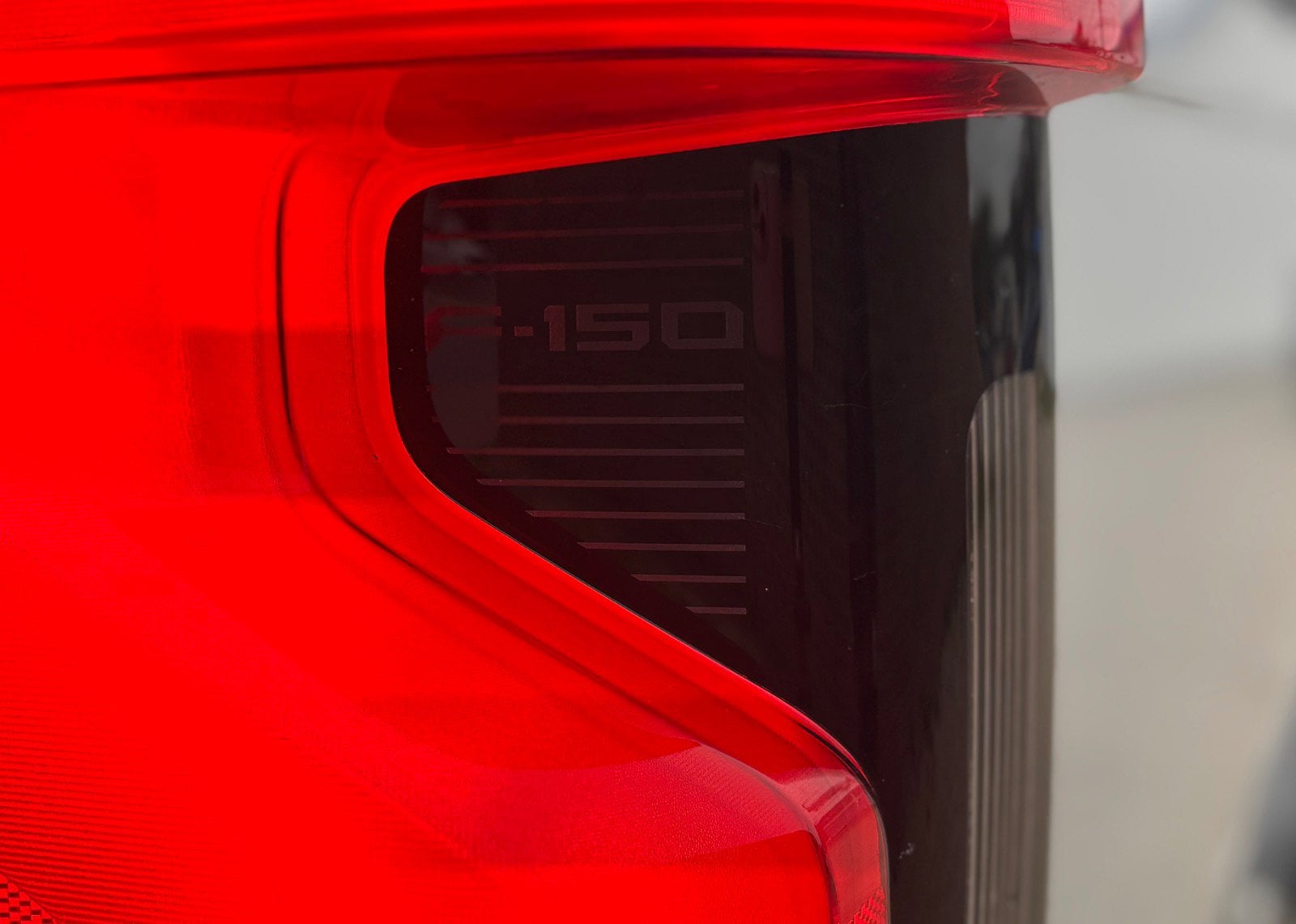 2025 Ford F-150 Lightning Flash - Photo 28