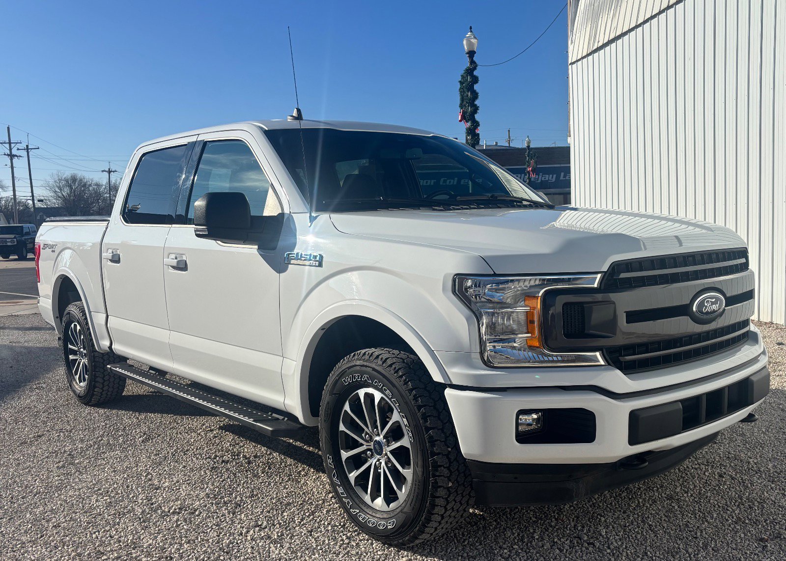 2020 Ford F-150 XLT's photo