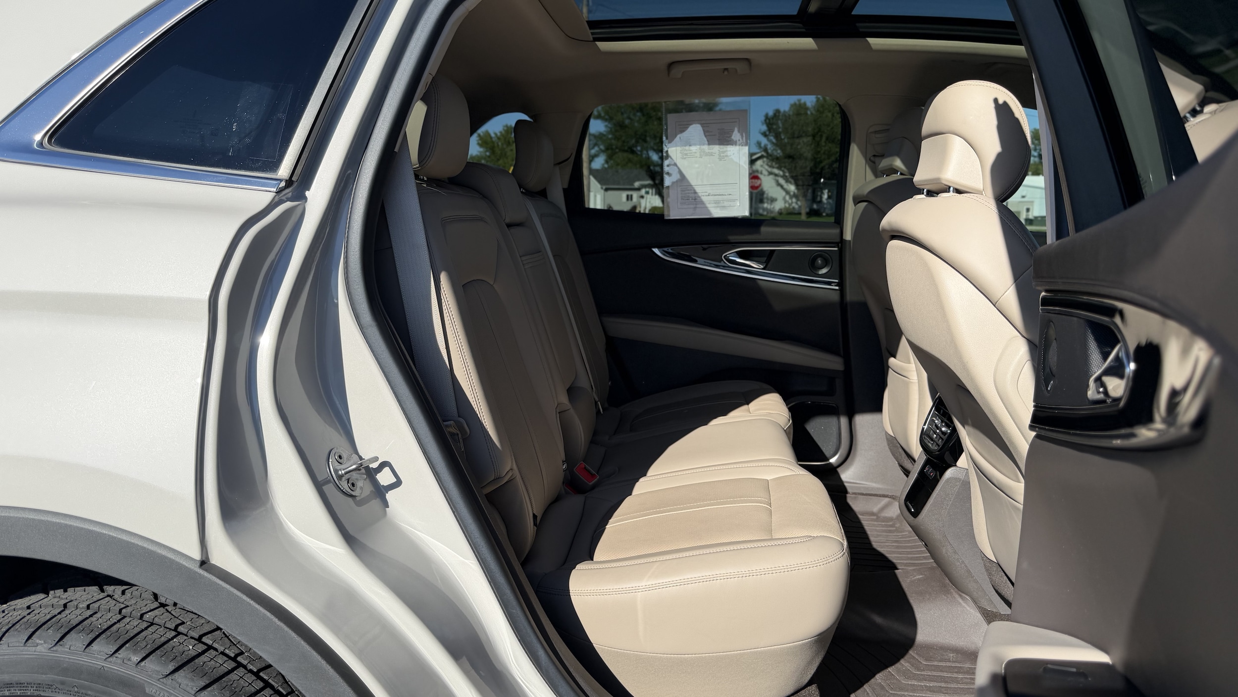 Photo 25