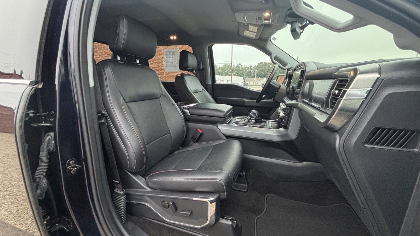 2022 Ford F-150 Lariat - Photo 28