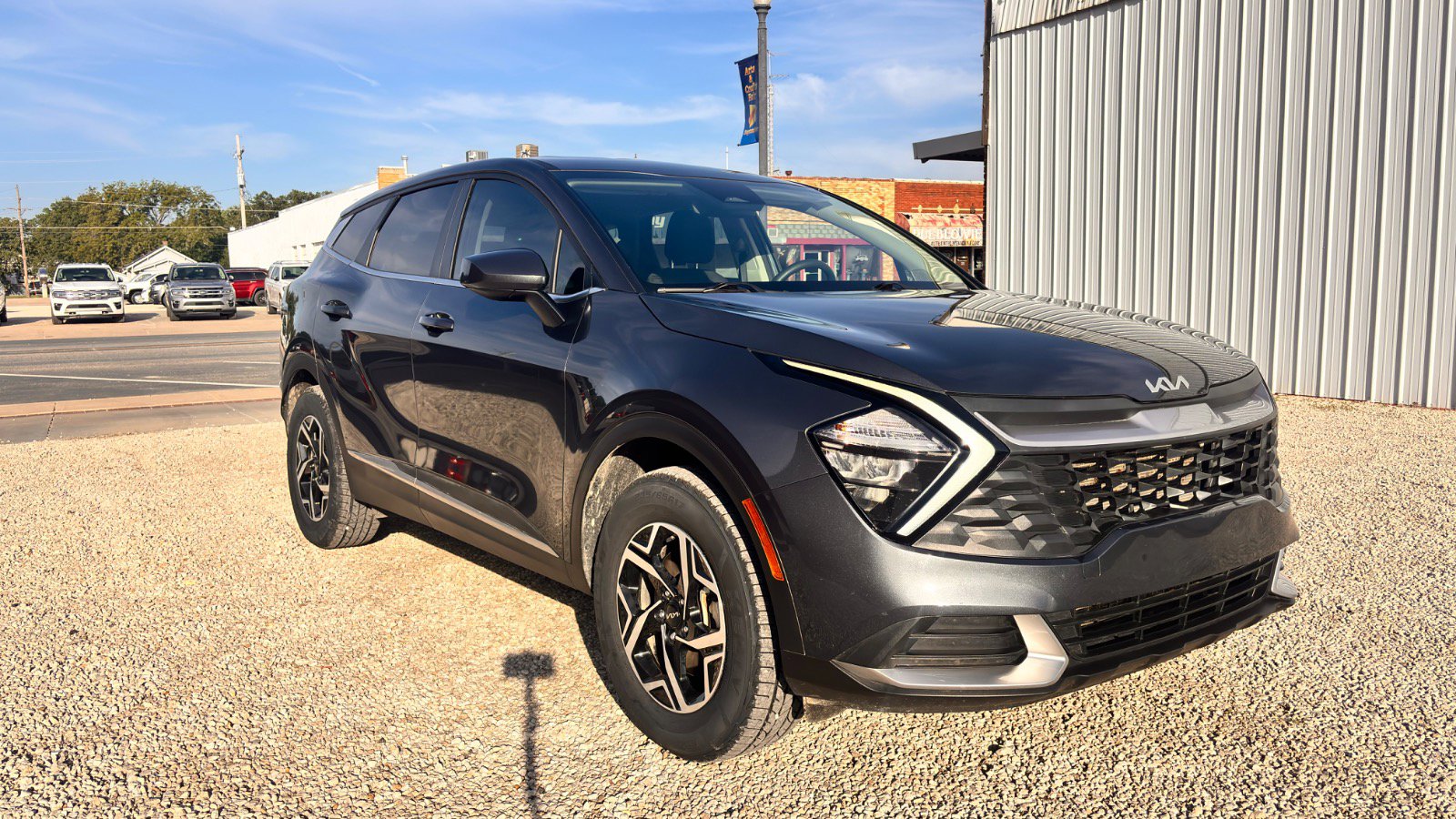 2023 Kia Sportage LX's photo