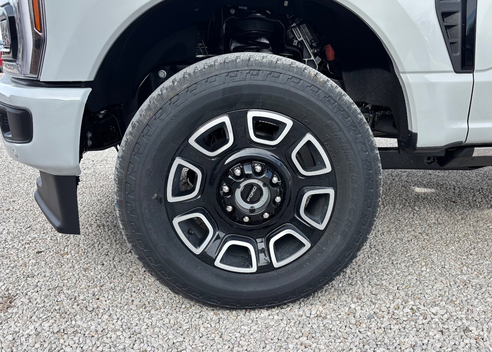 2026 Ford F-250 Super Duty Platinum - Photo 17