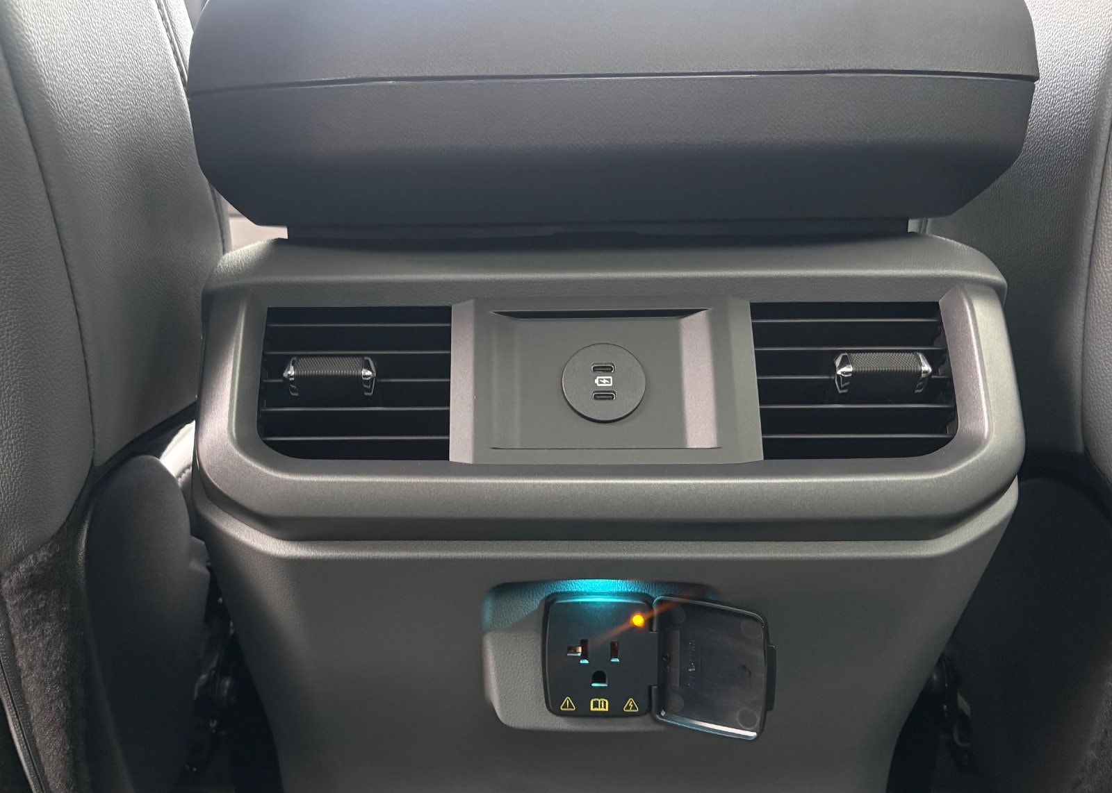2025 Ford F-150 Lightning Flash - Photo 42