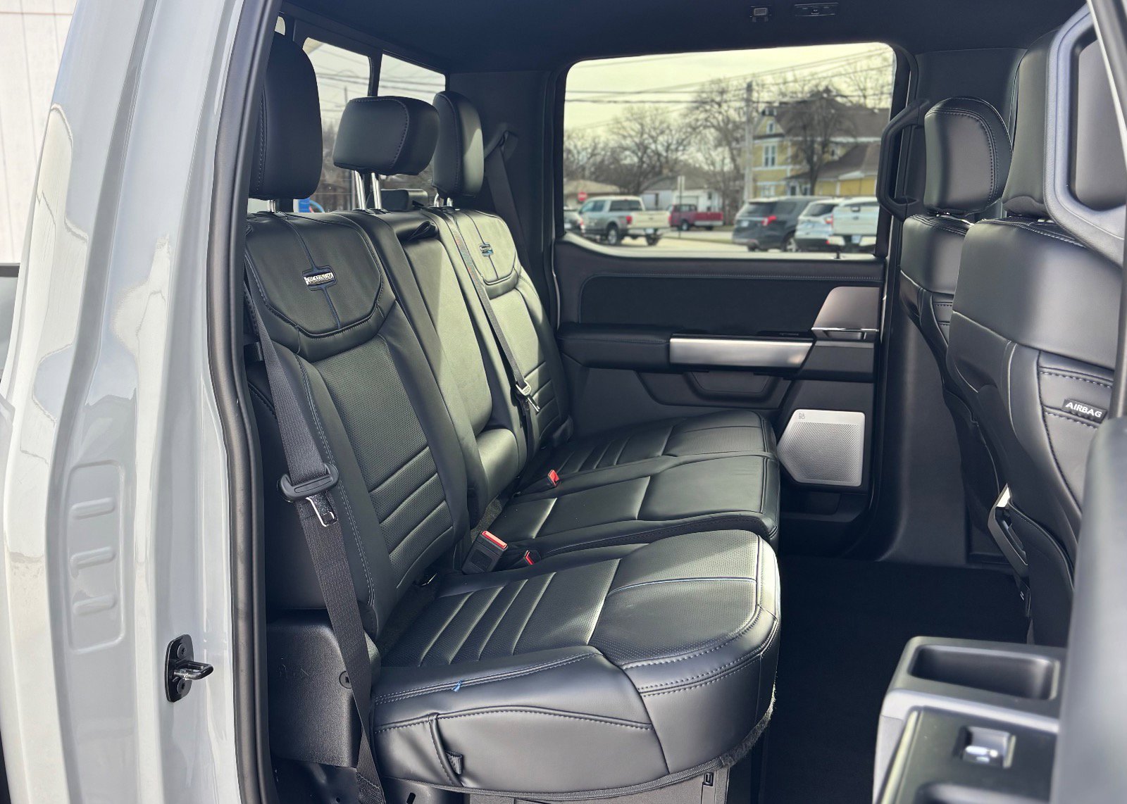 2026 Ford F-250 Super Duty Platinum - Photo 33