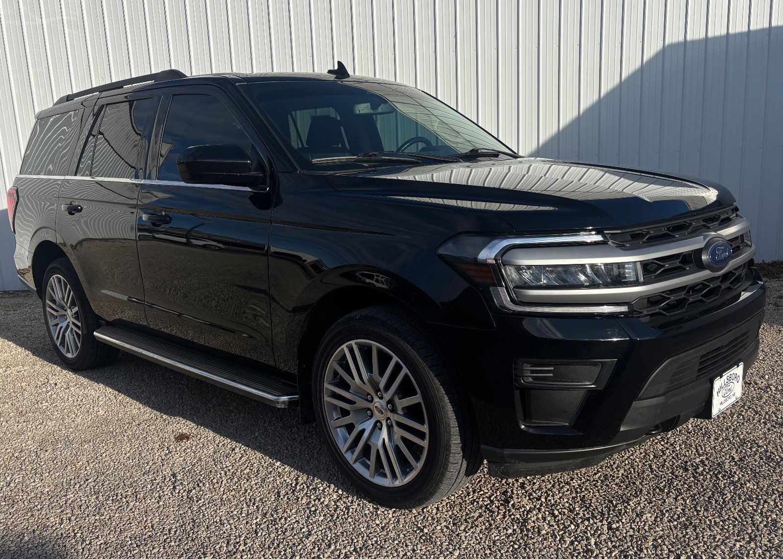 2022 Ford Expedition XLT's photo