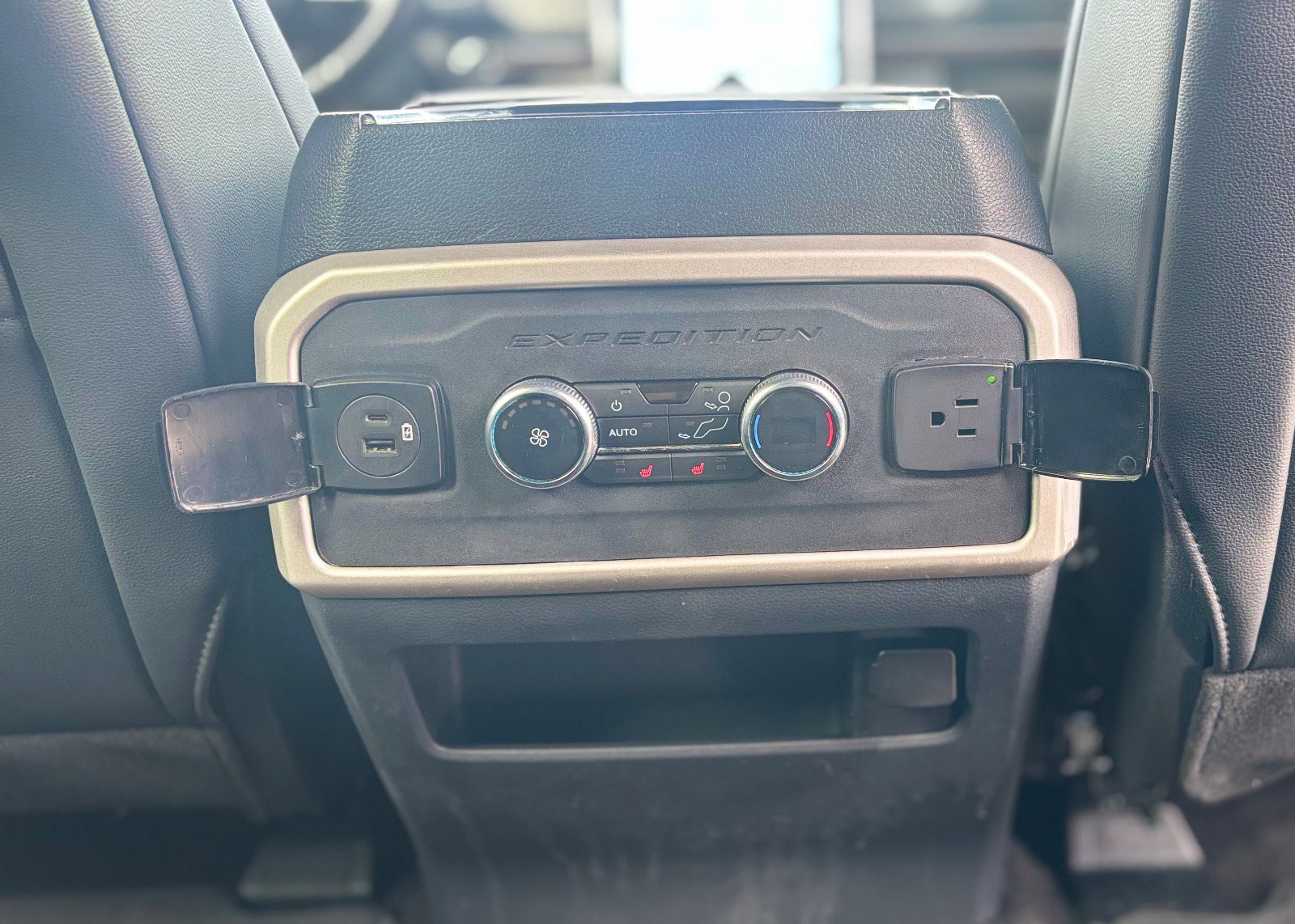 2022 Ford Expedition Limited - Photo 27