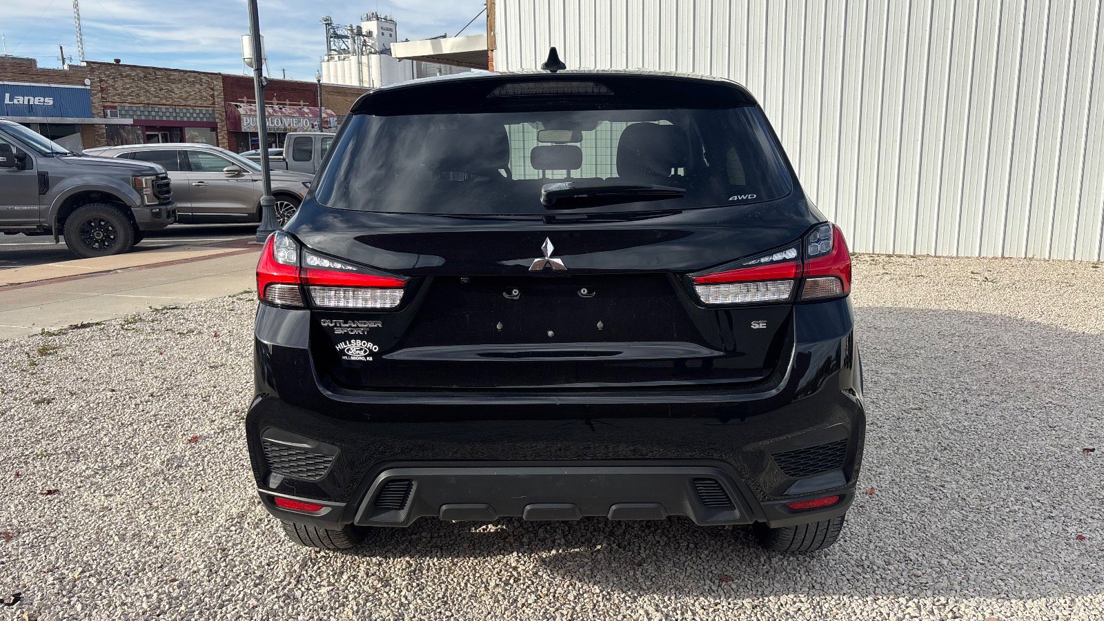 2024 Mitsubishi Outlander Sport ES LE SE photo 2