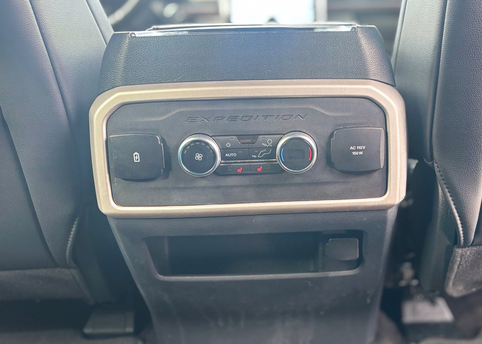2022 Ford Expedition Limited - Photo 26