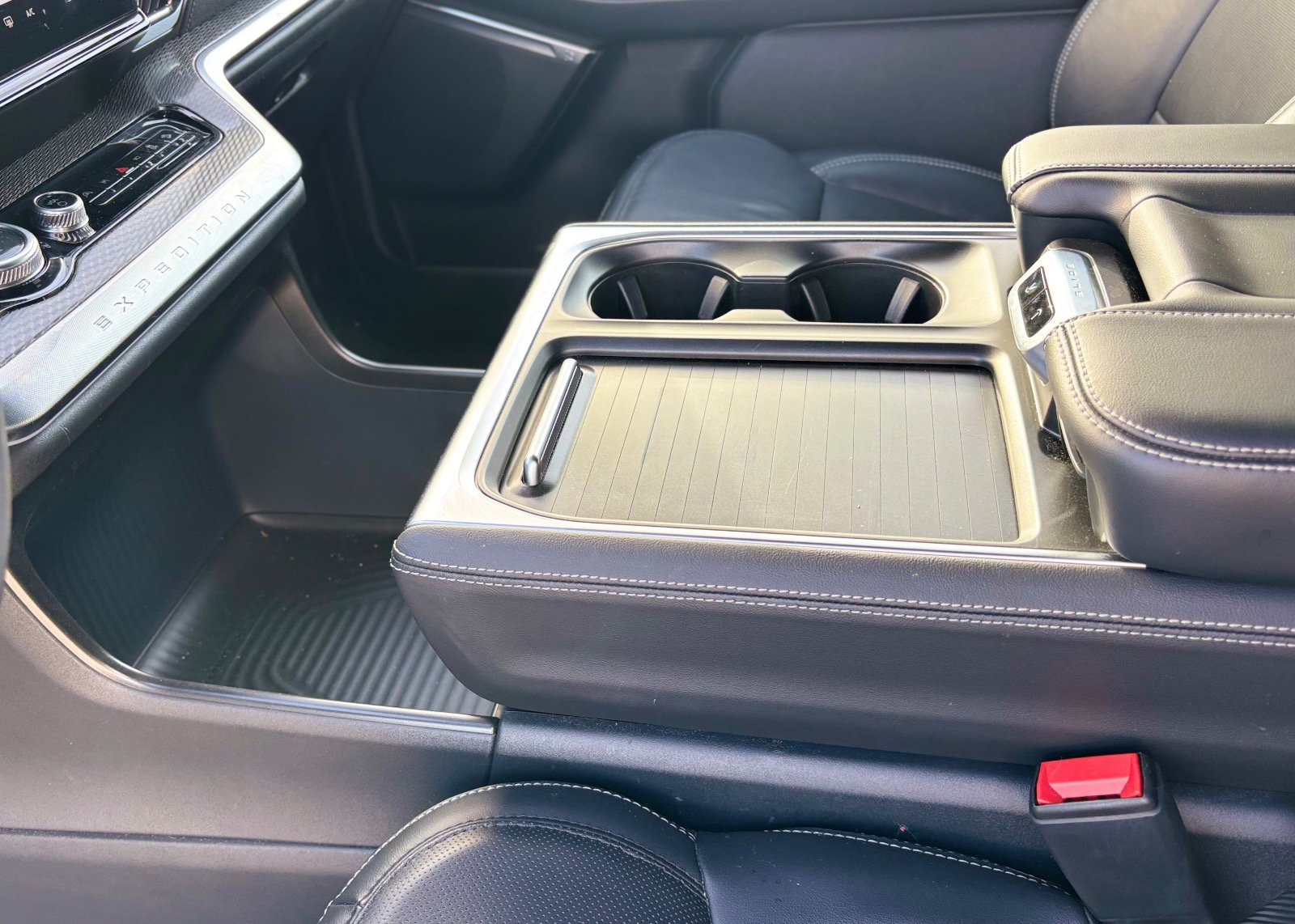 2025 Ford Expedition Platinum - Photo 76