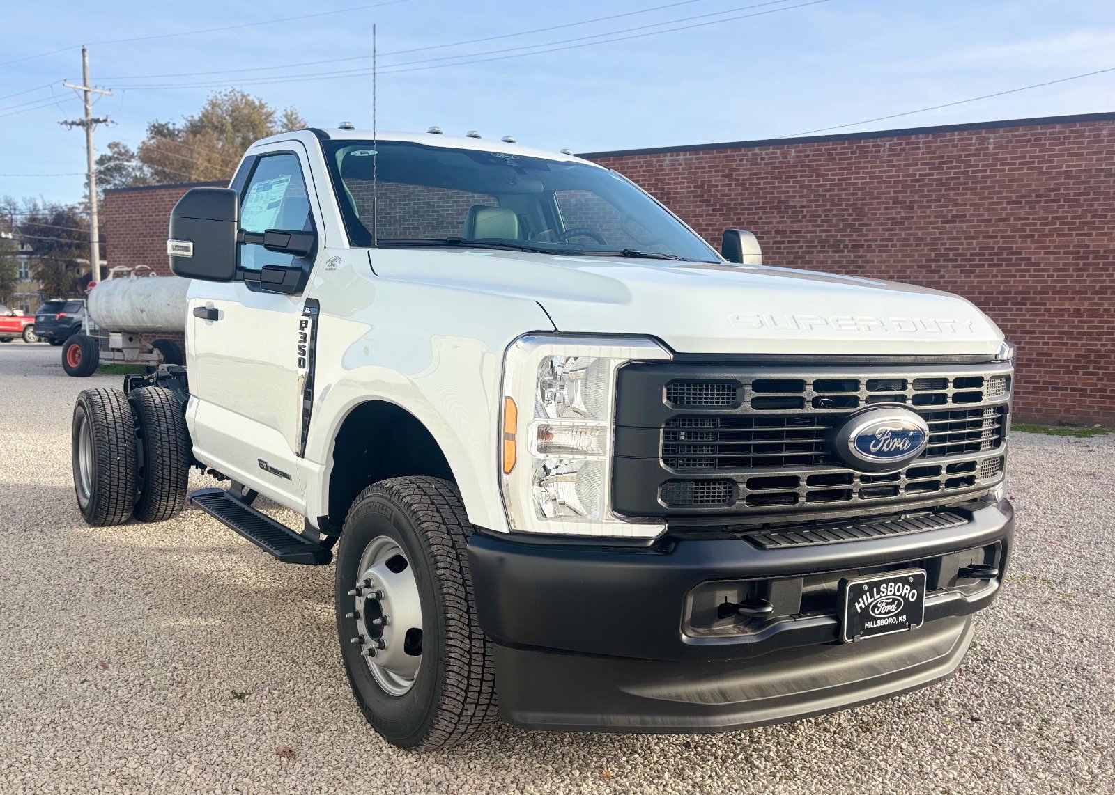 2026 Ford F-350 Super Duty Chassis Cab XL's photo
