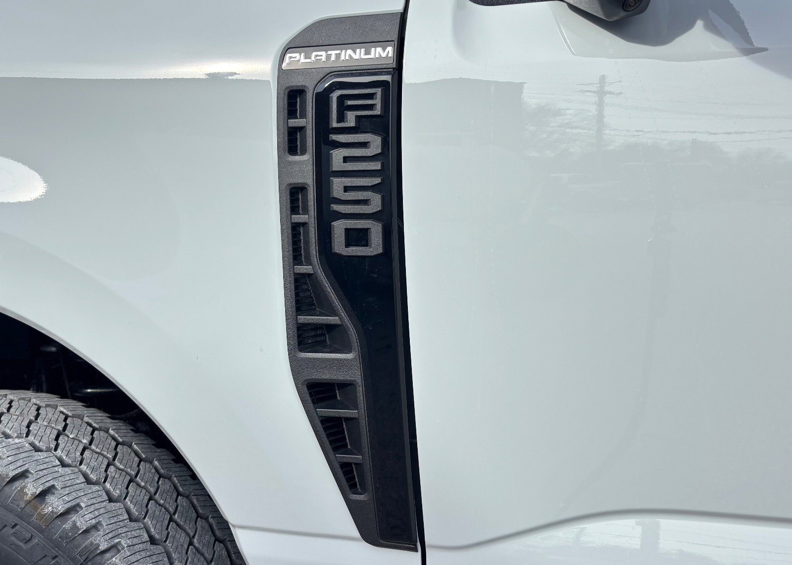 2026 Ford F-250 Super Duty Platinum - Photo 16
