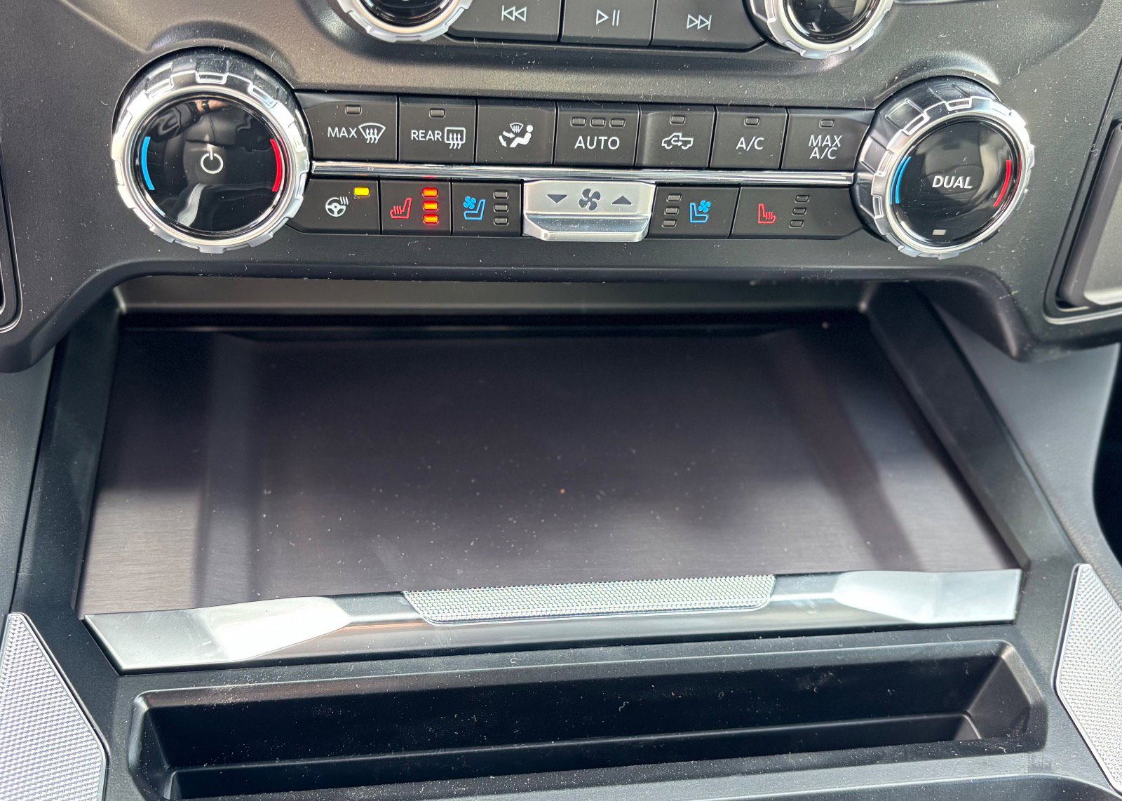 2026 Ford F-250 Super Duty Platinum - Photo 45
