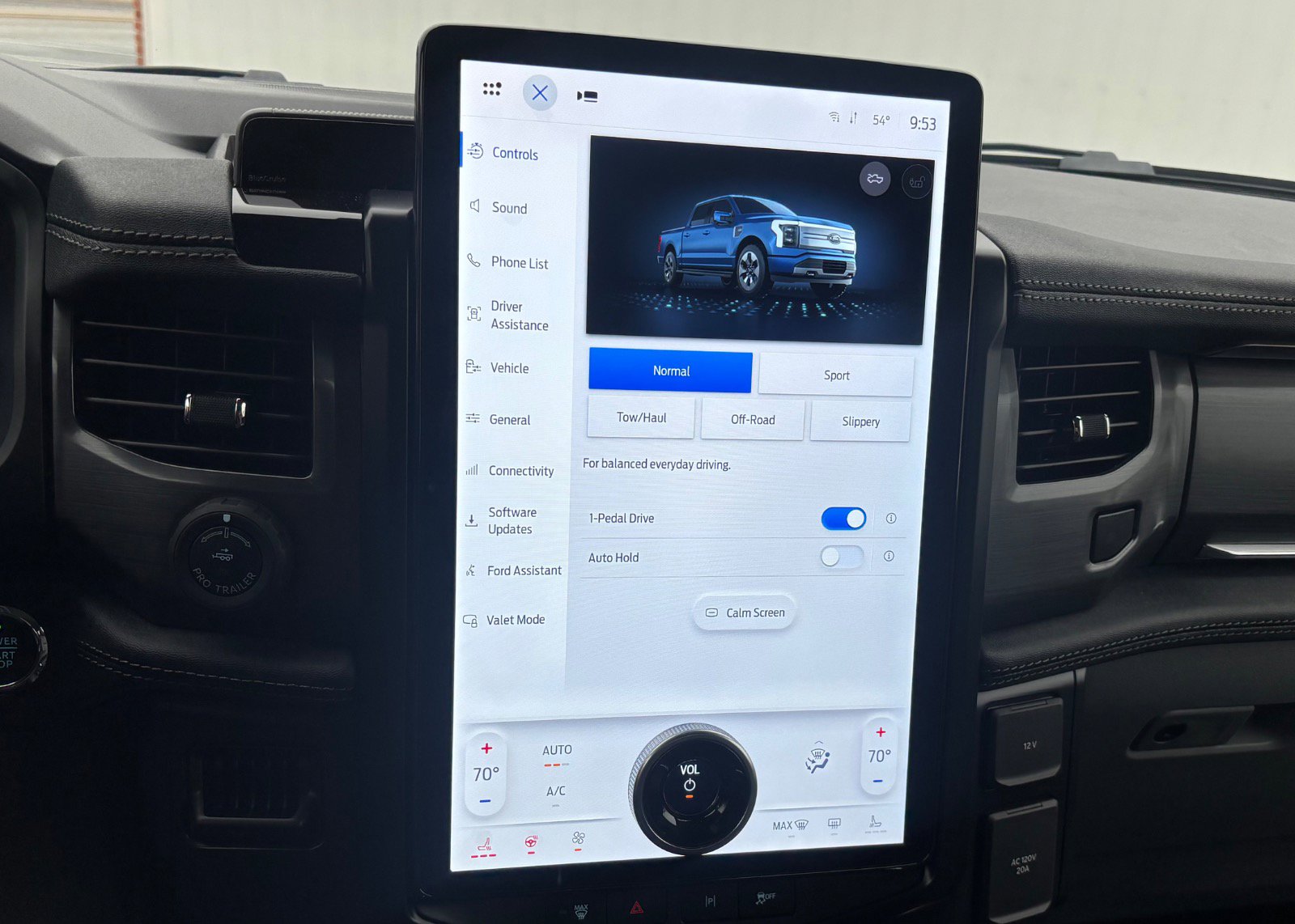 2025 Ford F-150 Lightning Flash - Photo 56