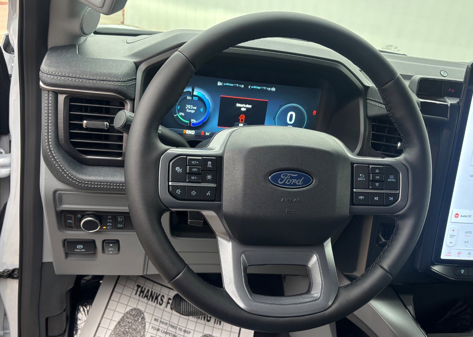 2025 Ford F-150 Lightning Flash - Photo 50