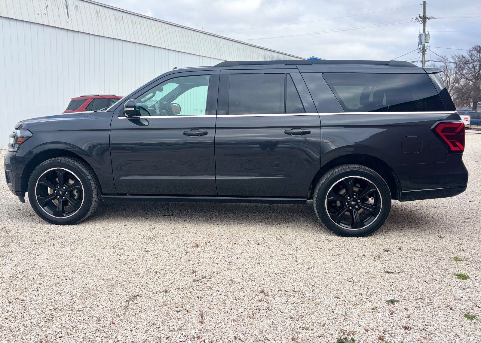2022 Ford Expedition Limited - Photo 12