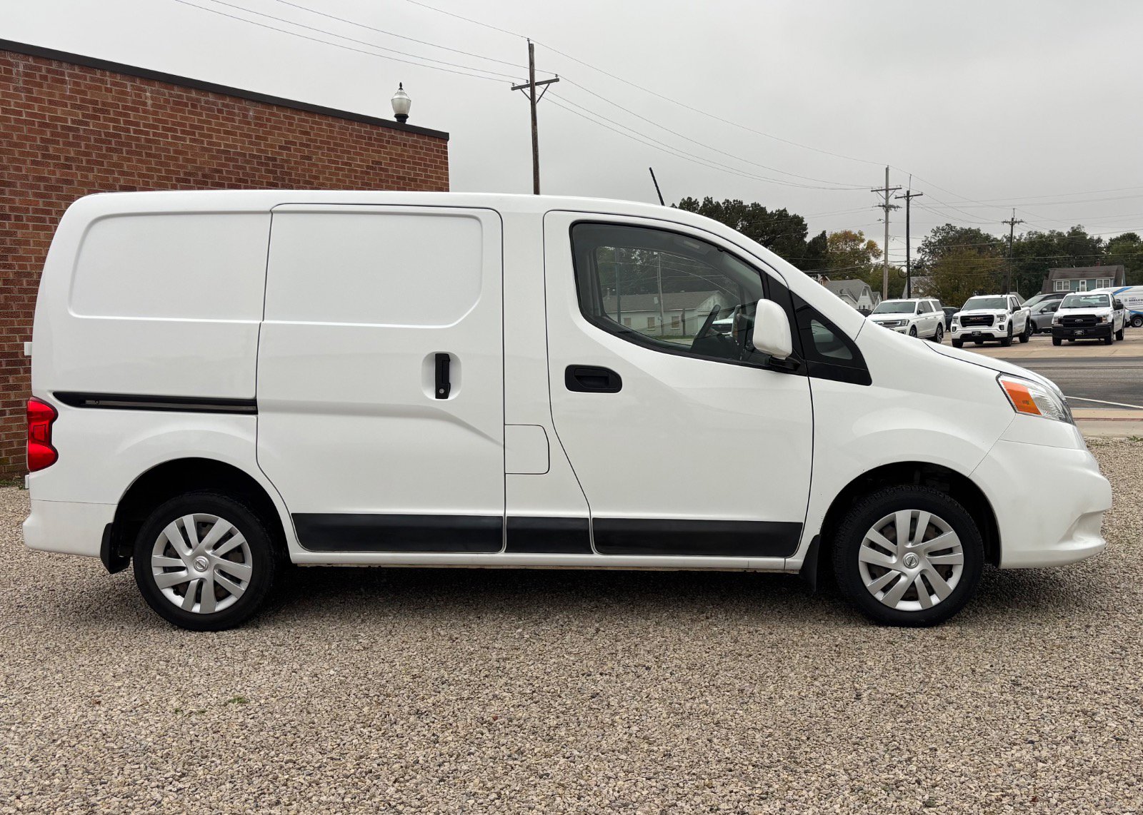 Used 2020 Nissan NV200 SV with VIN 3N6CM0KN5LK690557 for sale in Hillsboro, KS