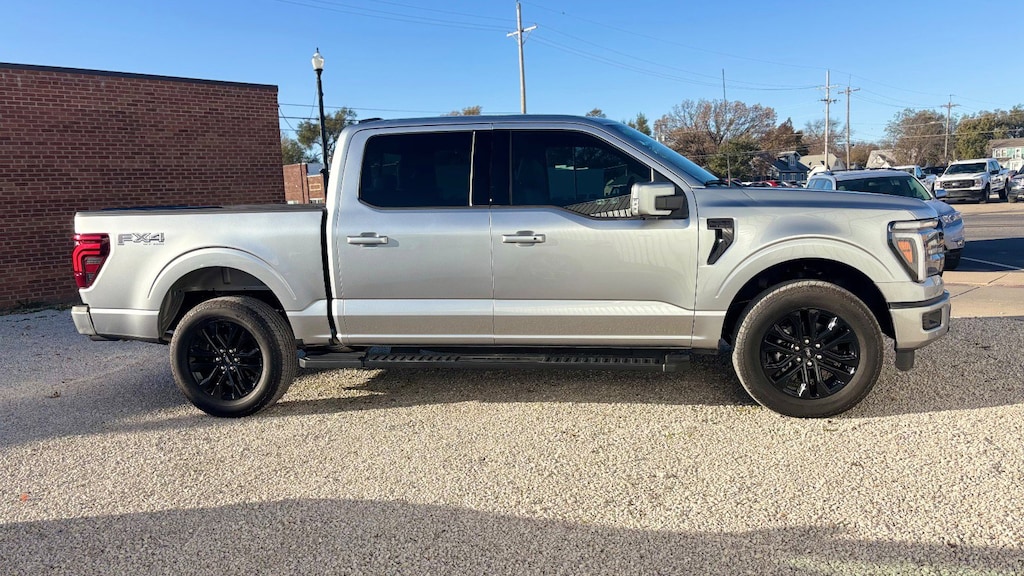 Used 2025 Ford F-150 LARIAT Truck SuperCrew Cab
