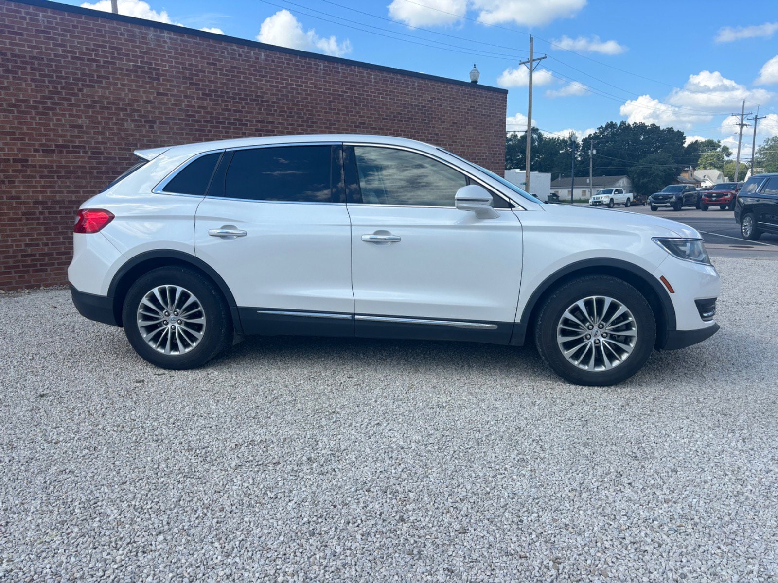 Used 2016 Lincoln MKX Select with VIN 2LMTJ6KR3GBL52281 for sale in Hillsboro, KS