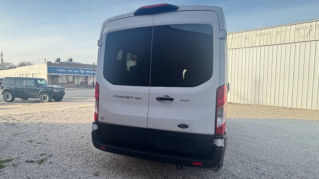 Used 2023 Ford Transit Passenger Wagon XLT Wagon Medium Roof Van