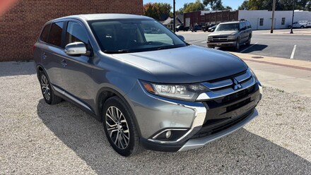 2016 Mitsubishi Outlander SE SUV