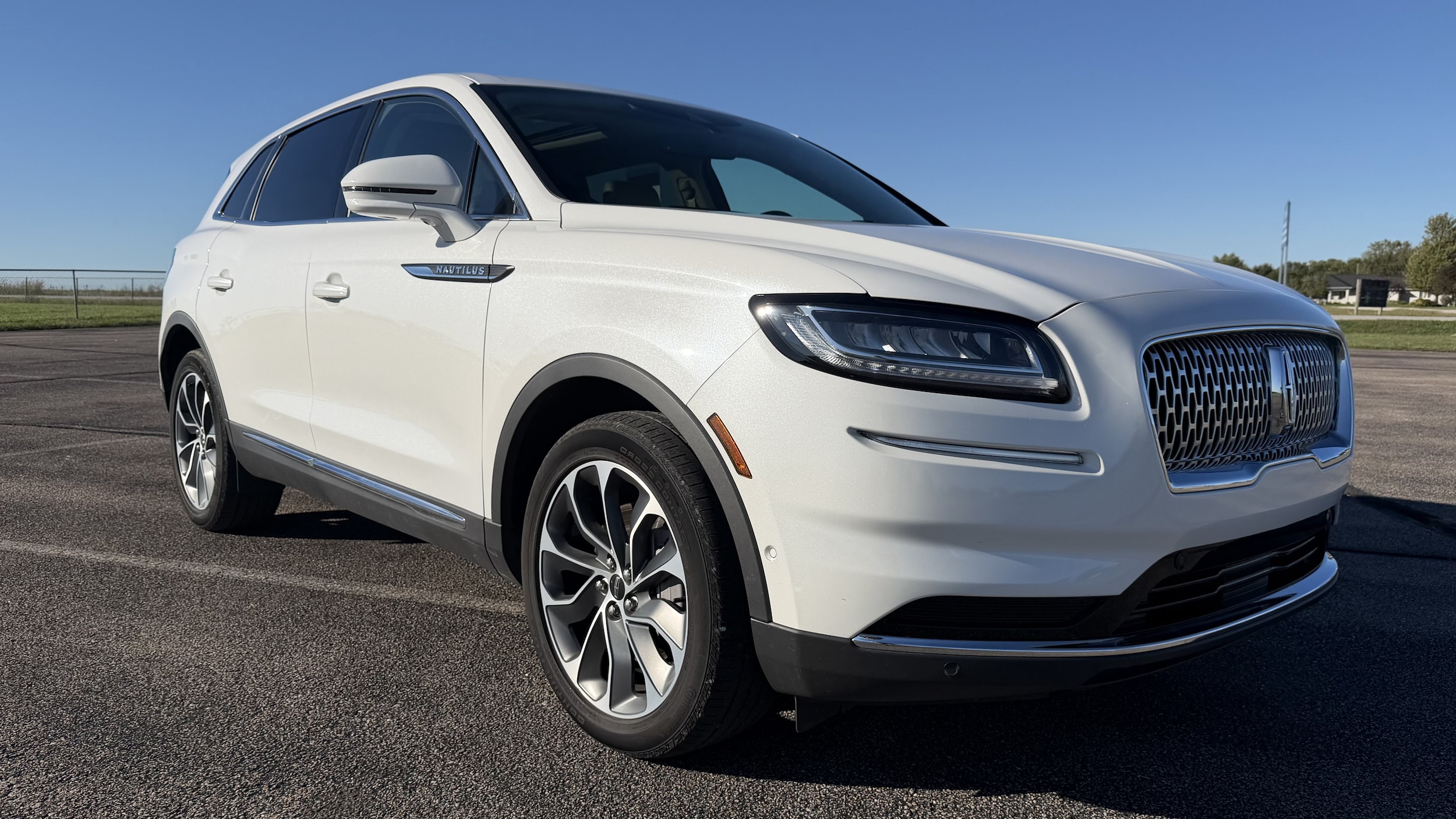  2023 Lincoln Nautilus Reserve AWD   