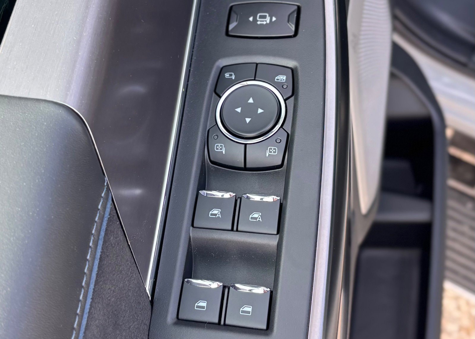 2026 Ford F-250 Super Duty Platinum - Photo 36