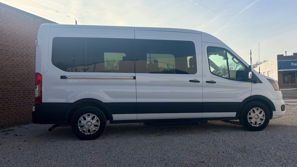 Used 2023 Ford Transit Passenger Wagon XLT Wagon Medium Roof Van