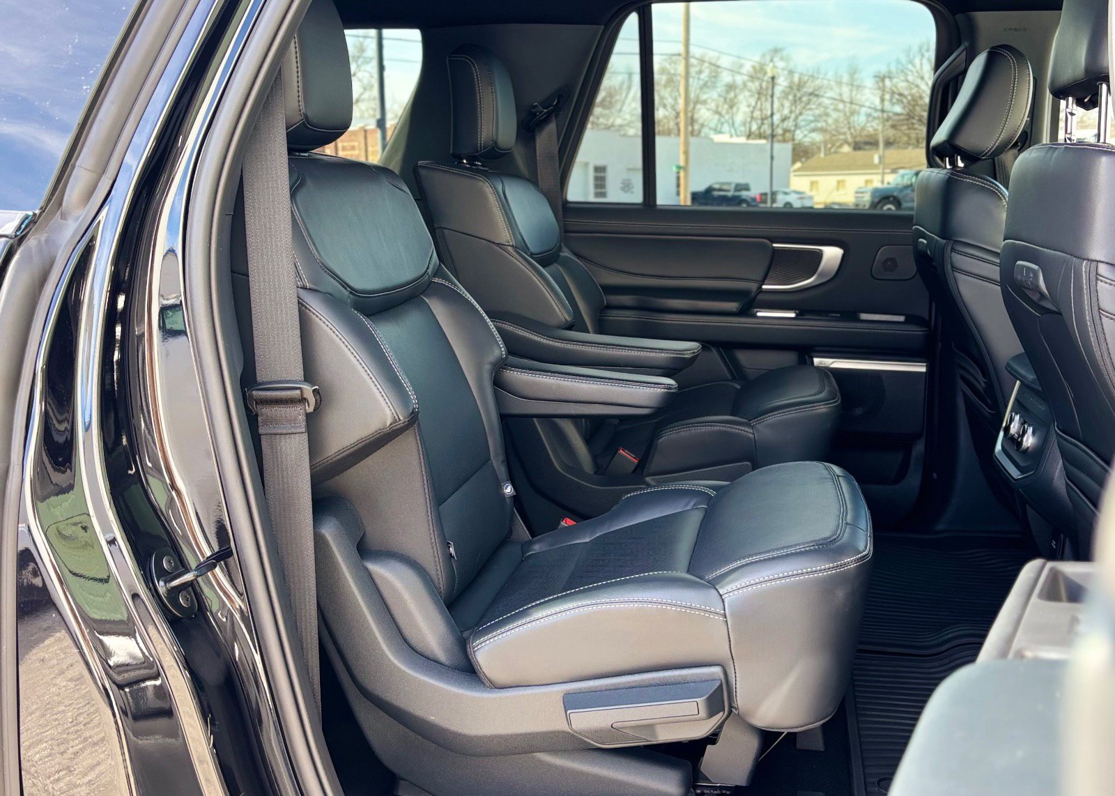 2025 Ford Expedition Platinum - Photo 33