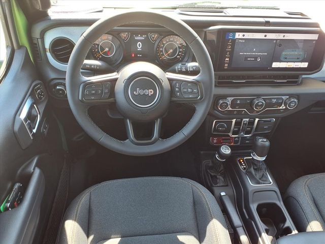 2025 Jeep Wrangler 4-Door Willys - Photo 13