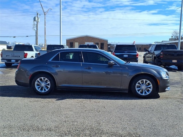 Used 2019 Chrysler 300 Touring with VIN 2C3CCAAG7KH758099 for sale in Ada, OK