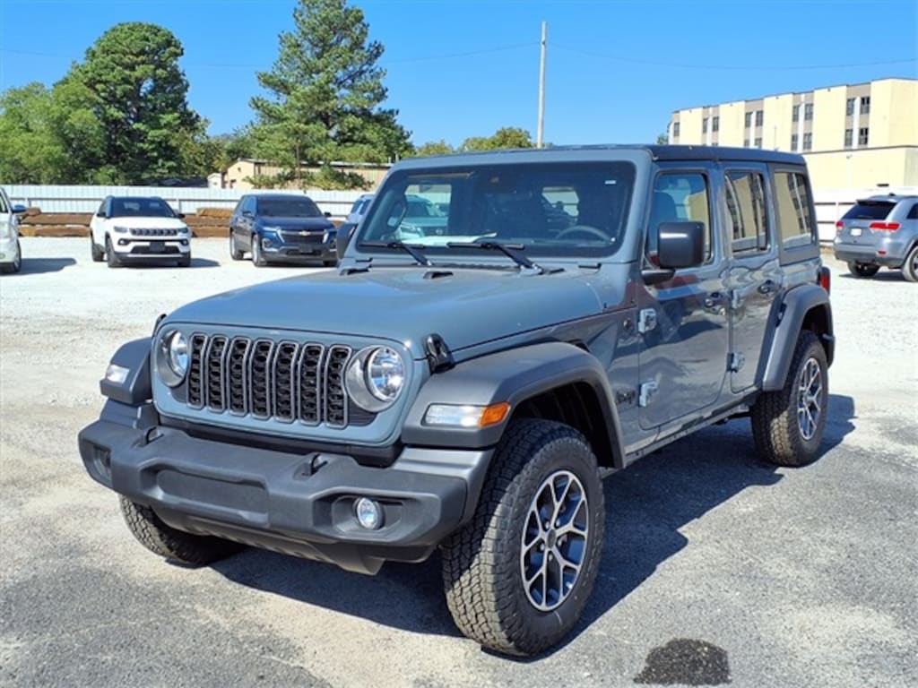 New 2025 Jeep Wrangler 4-DOOR SPORT S Sport Utility