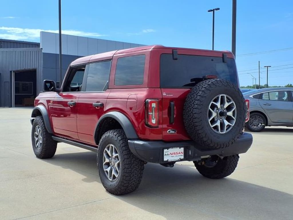 Used 2025 Ford Bronco Badlands SUV