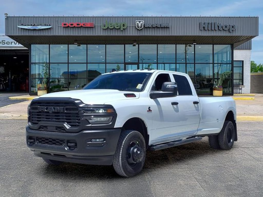 New 2026 Ram 3500 TRADESMAN CREW CAB 4X4 8' BOX Pickup