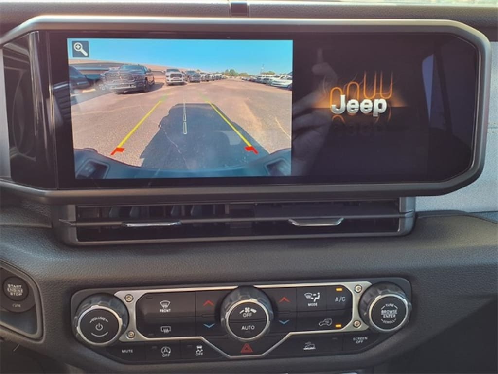 New 2025 Jeep Gladiator WILLYS 4X4 Pickup