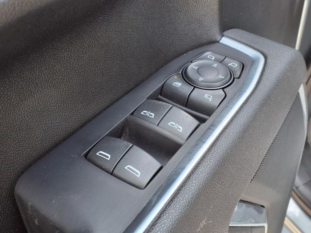 Used 2025 GMC Sierra 1500 SLT Truck Crew Cab