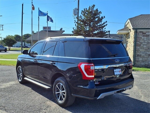 2021 Ford Expedition XLT photo 2