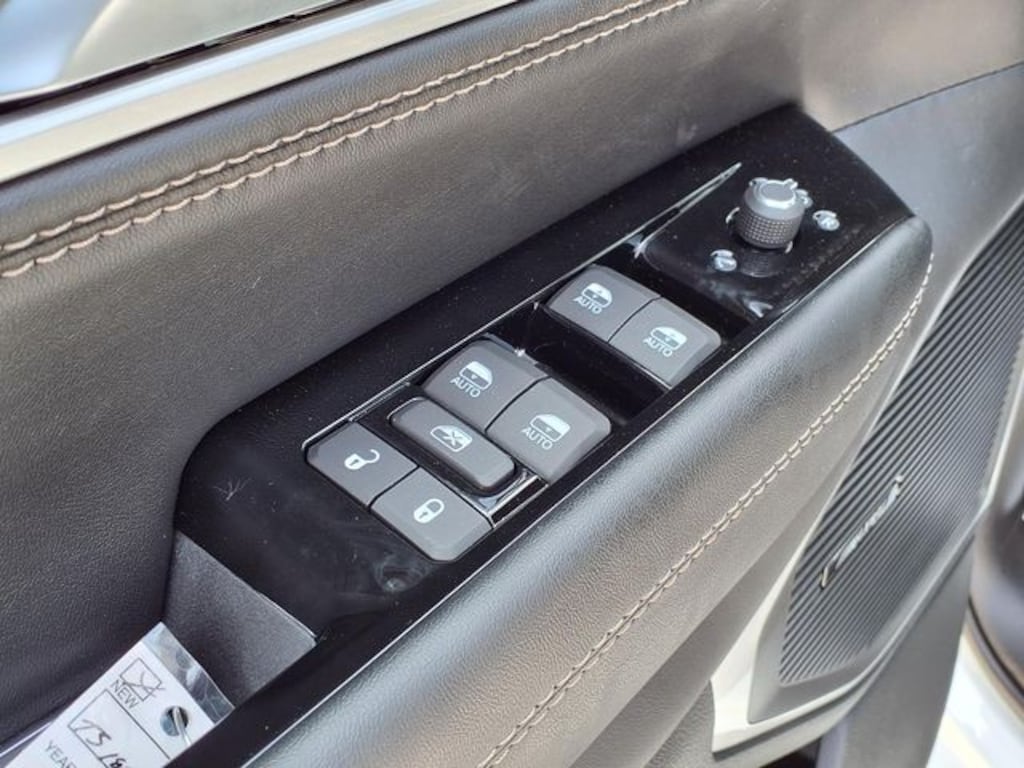 New 2026 Jeep Grand Wagoneer UPLAND 4X4 Sport Utility