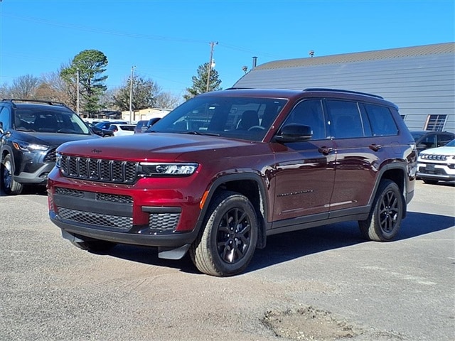 2025 Jeep Grand Cherokee L Altitude's photo