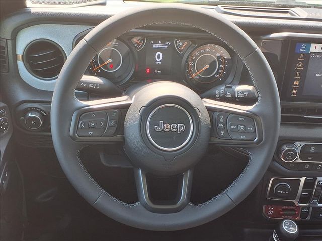 2025 Jeep Wrangler 4-Door Willys - Photo 11