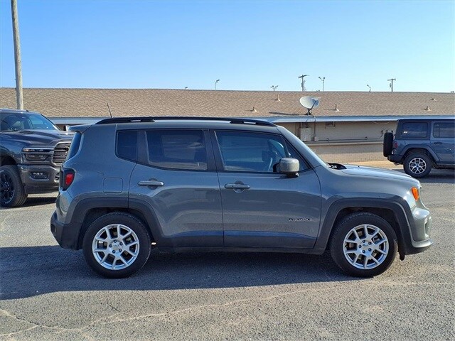 2020 Jeep Renegade Latitude photo 2