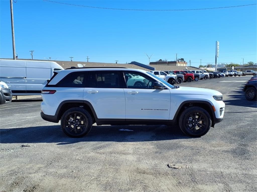 New 2025 Jeep Grand Cherokee ALTITUDE X 4X4 Sport Utility