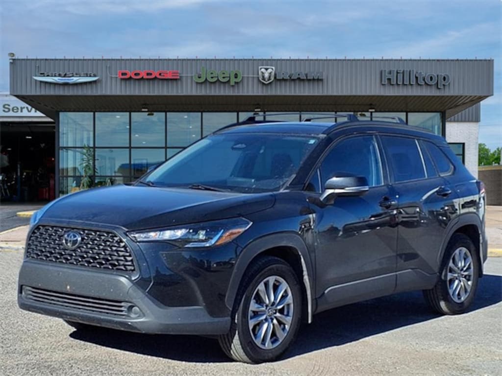 Used 2024 Toyota Corolla Cross LE SUV